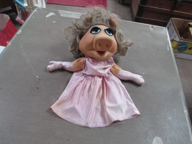 Vintage 1977 Fisher Price Miss Piggy Pink Dress Hand Puppet #855 18"