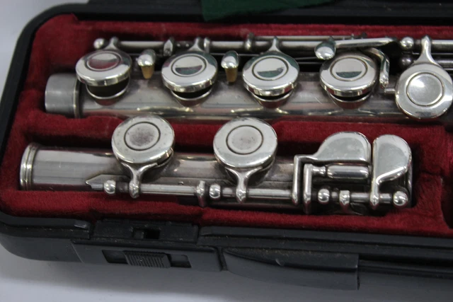 Yamaha Flute In Hard Case 211SII 2