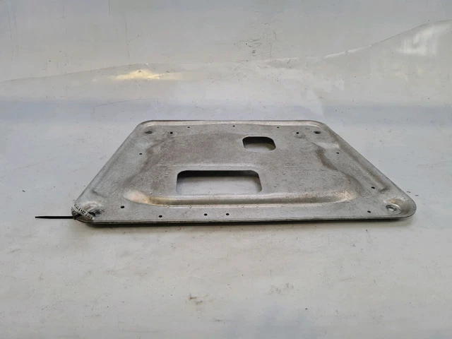 Protection / Cache /Carenage sous moteur BMW X3 1 PH.1 44311046