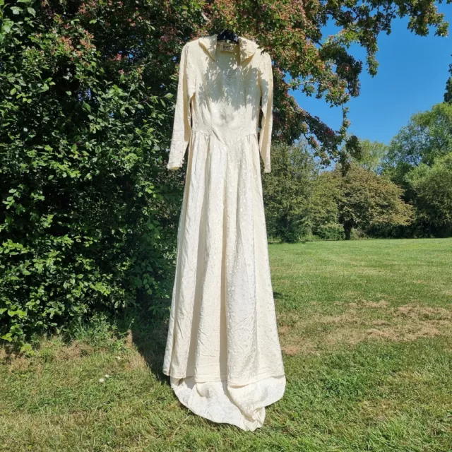 Vintage 1940s 1950s Brocade Damask Wedding Dress With Train Size 10 Small Waist