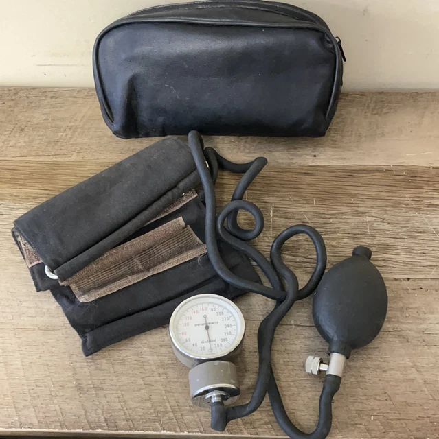 Vintage Sphygmomanometer Fabric Cuff Blood Pressure Monitor Bag