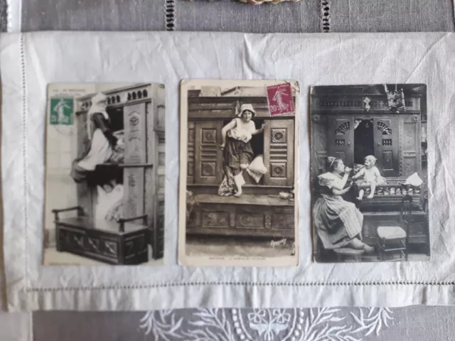 Lot de trois cartes postales anciennes - Bretagne : le lit clos