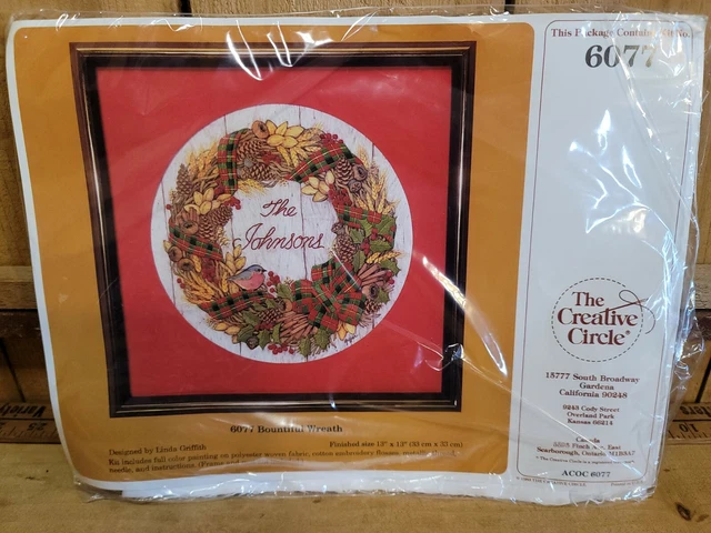 Kit de Bordado Círculo Creativo 1983 #6077 Corona Abundante NUEVO