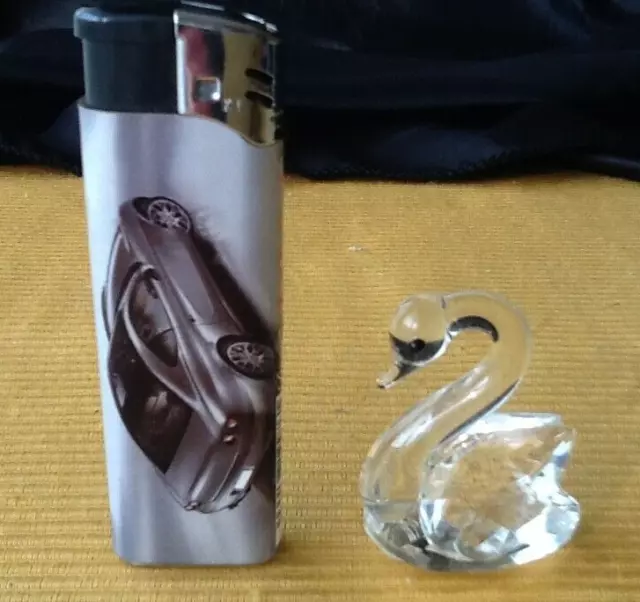 Bleikristall geschliffen Miniatur Glasfigur Mini Schwan sitzend  4,5 cm hoch TOP
