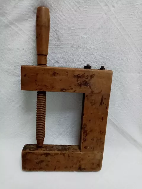 Alte antike Schraubzwinge Holz  Schreiner Werkzeug  Deko ca. 18 cm. X6