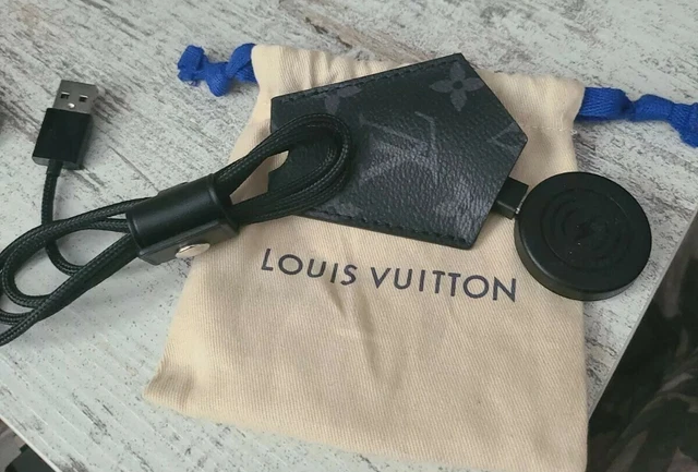 Shop Louis Vuitton Charger For Tambour Horizon Light Up Connected Watches  (R17348) by Kanade_Japan