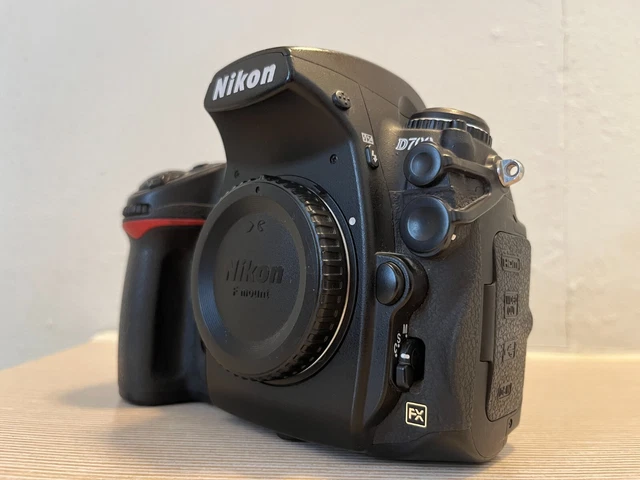 Nikon D7000 16.2MP Digital SLR Camera (Body Only) 