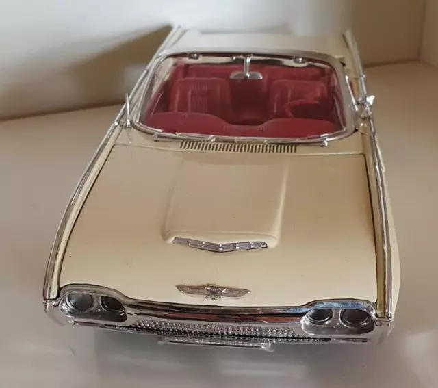 Ford Thunderbird - Cream, 1963, 1:18, ohne OVP