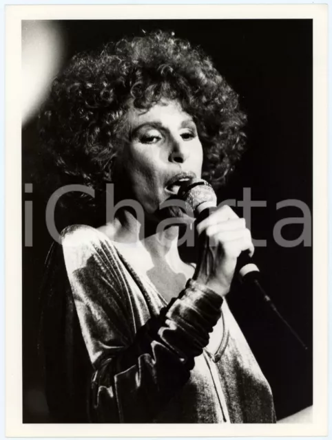 1985 ca ITALIA MUSICA - Ornella VANONI Ritratto della cantante - Foto 18x24 (14)