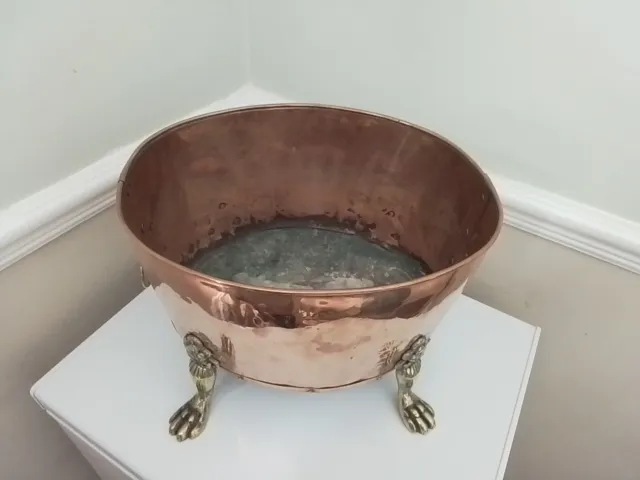 Antique Copper Planter Coal Bucket On 4 Brass Paw Feet, Lion Head Handles 3
