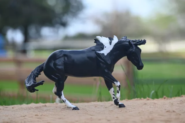 Breyer Horse Traditional,  Paint Me a Pepto, Black Cutting Horse Mare