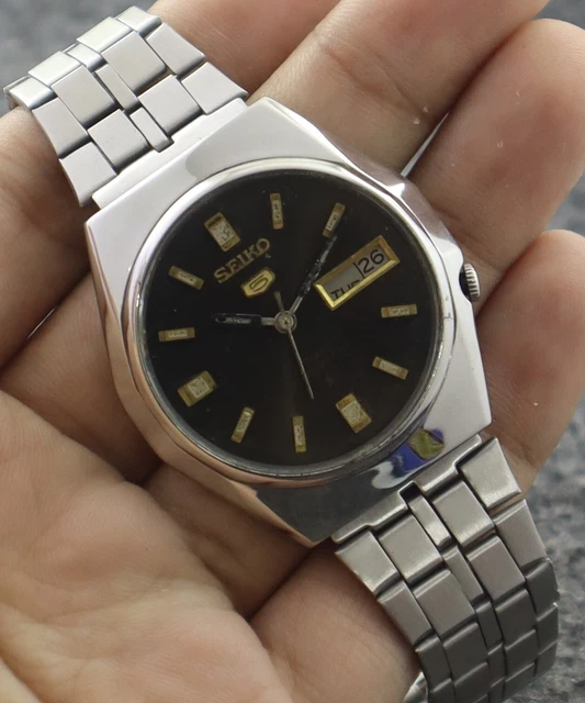 Vintage Automatic Seiko 5 7009 Day/Date Recently Service Good Working Men Watch