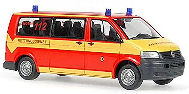 Full Hood Bra For VW T5 Transporter 2003-2009 - Front End Nose Mask Protector (Stoneguard) - View #2