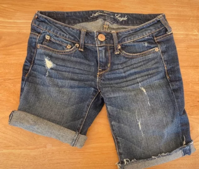 Short Bermuda en Jean American Eagle taille 0 / 34  ♡♡