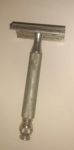 Vintage Gillette Razor. Ball end tech safety razor.