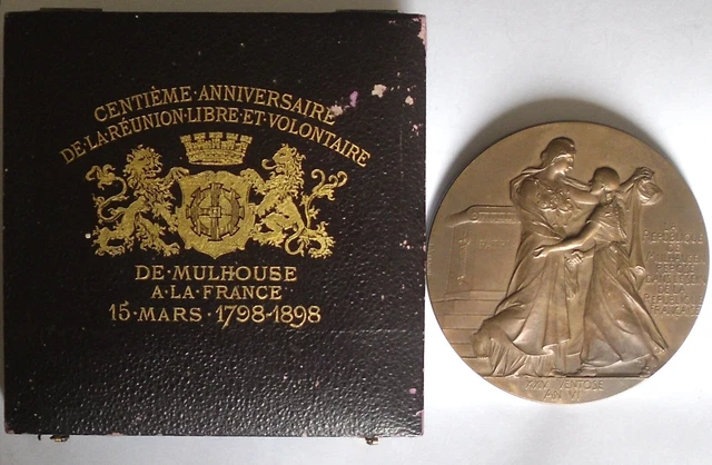 QUATRIÈME RÉPUBLIQUE Médaille, Tri-centenaire Du Rattachement Des Trois Eveches A La France Sup,fme 881199,a