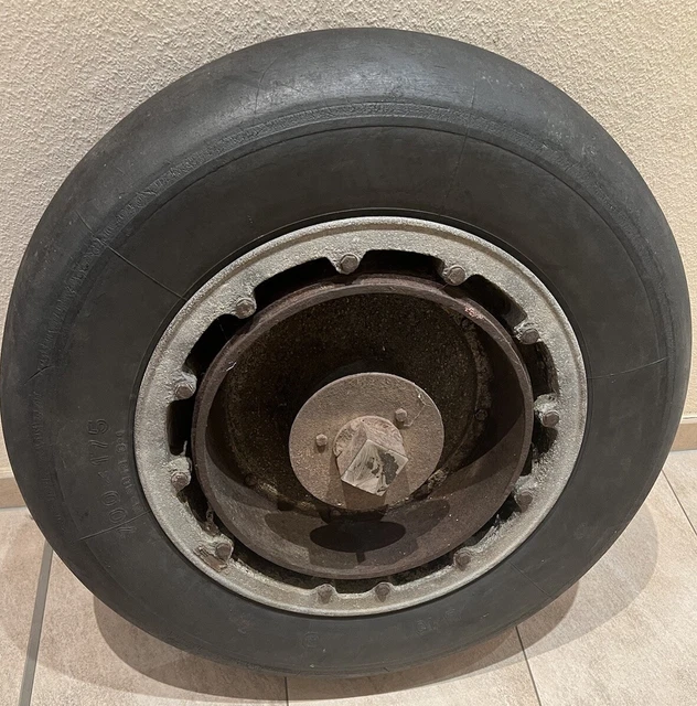 Stehpult Mit Rollen & Stauraum | Rednerpult Für Schule, Kirche, Seminar | Schwarz 60x40 Cm