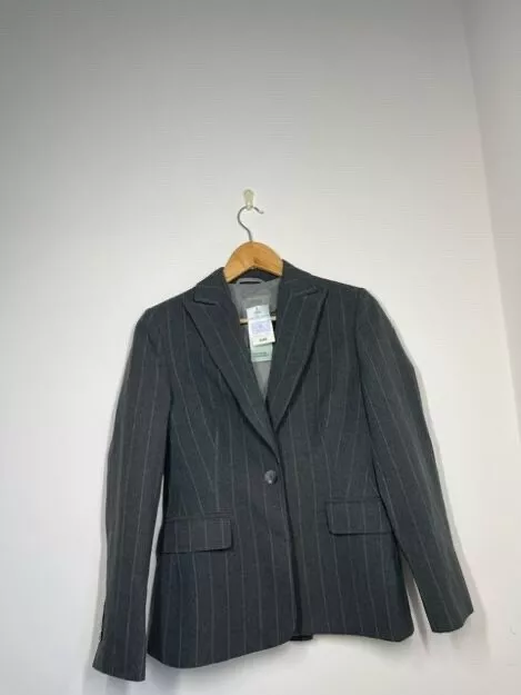 womens  petite  m&s size 8, 2 piece suit new with tags gray stripe jacket/trous