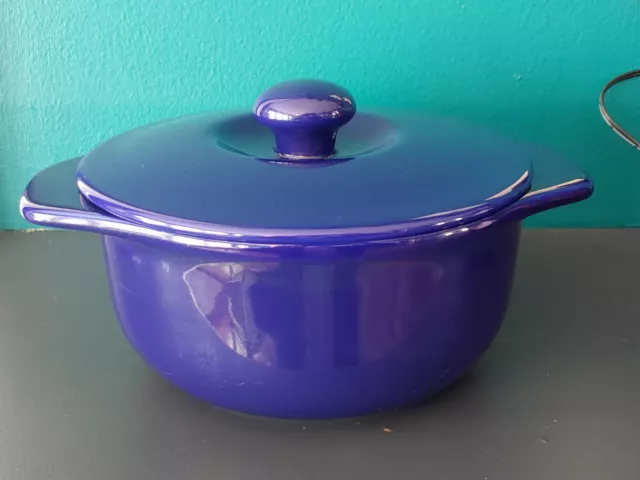 CHANTAL 1-1/4 Quart Casserole Dish with Lid COBALT BLUE Stoneware -- NICE!