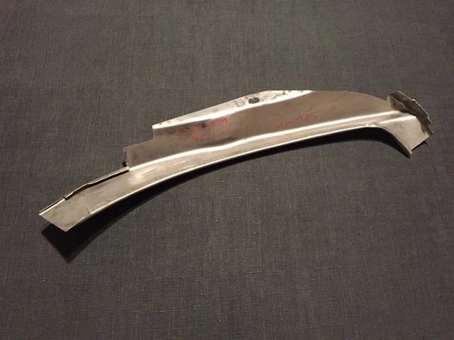 1957 1958 1959 Chrysler Dodge Plymouth Lower Windshield Moulding Left Windsor 3