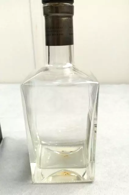 Black Barrel Bundaberg Rum Empty 700ml Limited Edition bottle No 15267 In Box 2