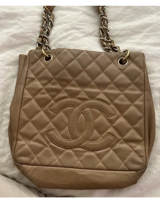 chanel black quilted tote bag