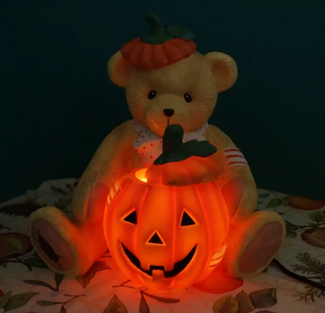 Cherished Teddies - HALLOWEEN BEAR HOLDING PUMPKIN NIGHTLIGHT - Vintage 2