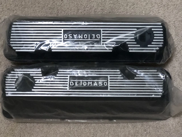 DeTomaso Pantera Ford 351C Valve Cover Set - Brand New - NOS