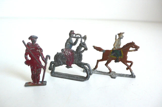 PLATS D'ÉTAIN LOT DE 5 CAVALIERS HULANS ANCIEN RÉGIME Ht 4