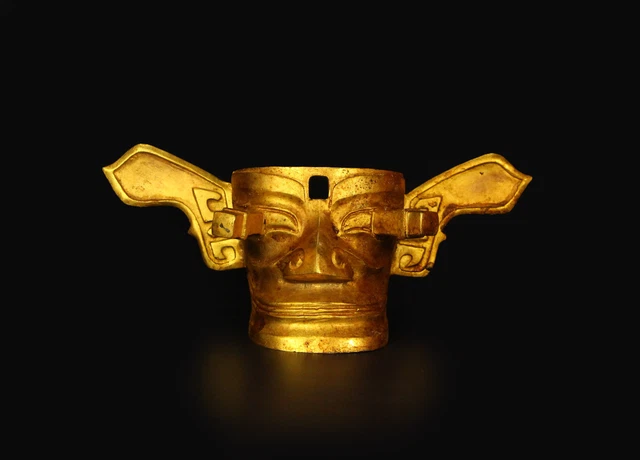 Chinese Rare Old copper gilded Handmade Build Sanxingdui mask San Xing Dui 三星堆 A