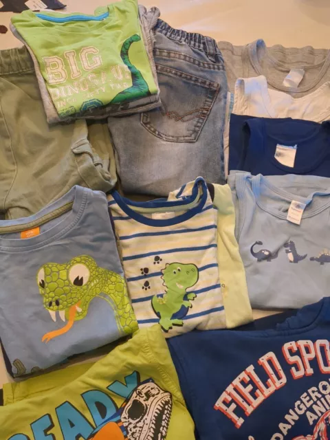 17teiliges Kleiderpaket  für kleine Dino-Fans Junge Gr 98