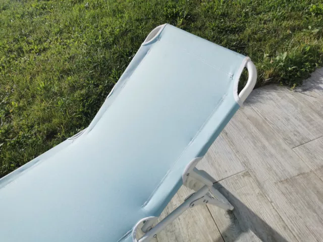 Bain de soleil, transat, lit de camp bleu ciel , largeur 57 cm, longueur 1,90 m