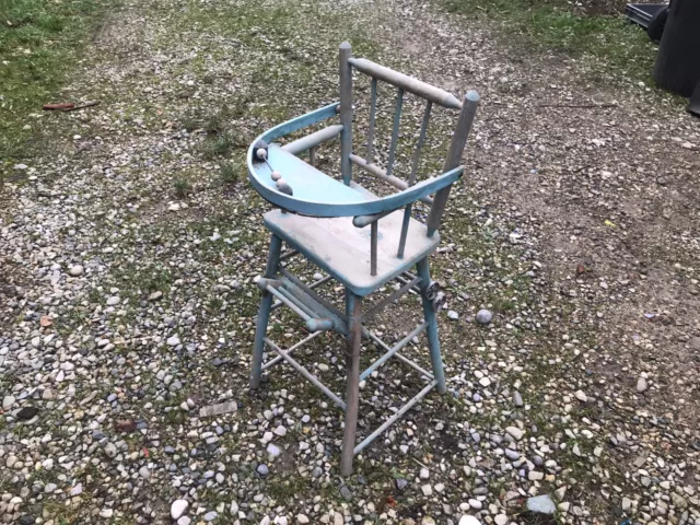 Petite Chaise Haute De Poupée Ancienne En Bois Bleu Patiné - Jouet Vintage