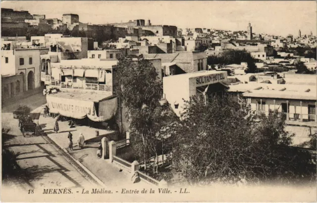 CPA AK MAROC MEKNES La MEDINA Entrée de la Ville (10756)