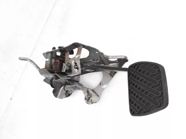 2019 Nissan Leaf Brake Pedal And Sensor Unit *Has A Small Broken Plastic Clip*