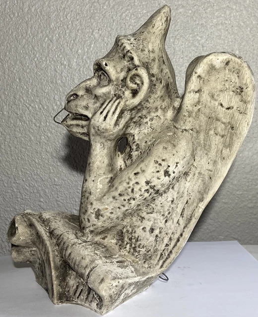 Ancienne applique murale en plâtre CHIMÈRE GARGOUILLE Début 20ème 5