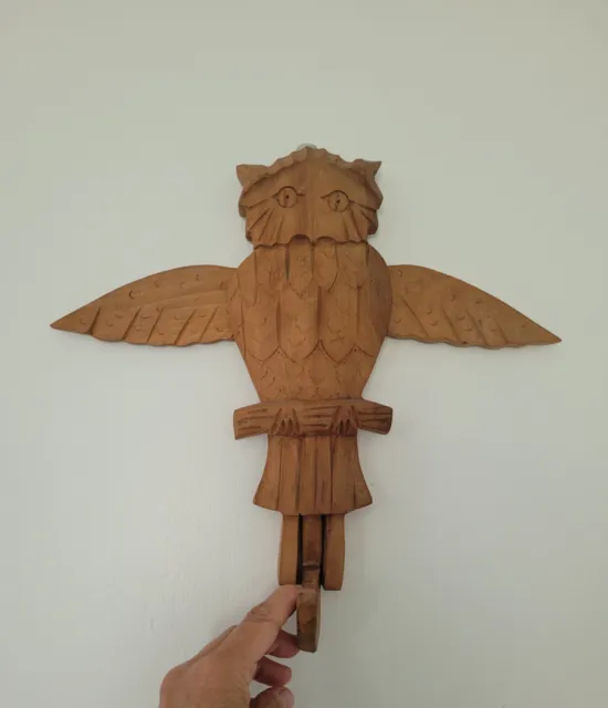 11” Vintage Hand Carved Wooden Owl Coat Hook Hanger Wings Move Automated
