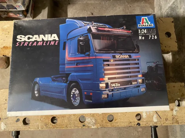 Maquette camion Italeri 1/24 770 Scania 142M Flat Bed