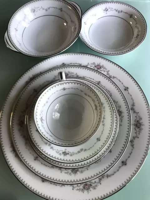 Noritake Fairmont 6102 Platinum Trim 7pc setting, Very Nice condition!