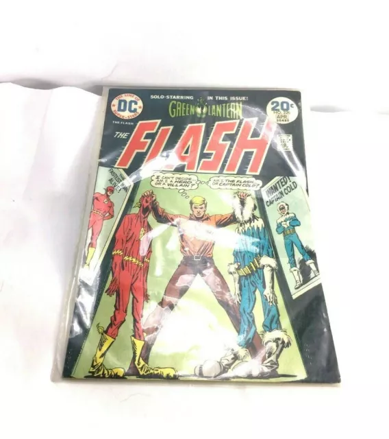 DC: THE FLASH Starting Green Lantern  #226 APR. 30485 Apr 1974 Vintage Comic