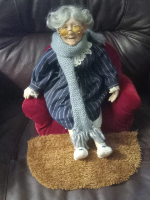 Heritage Signature Collection Granny With Couch