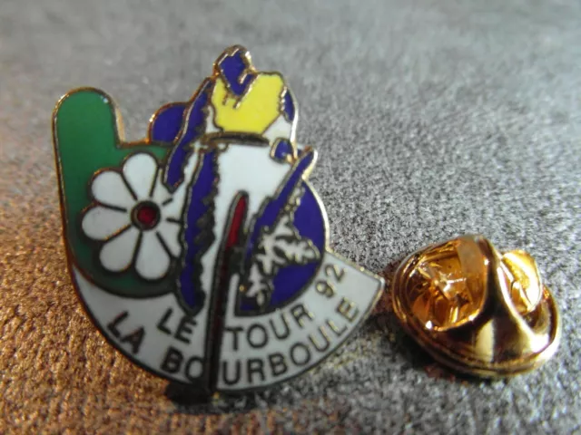 Rare Pins Pin's - Le Tour 92 - La Bourboule - Velo - Cyclisme - Sport * Egf *