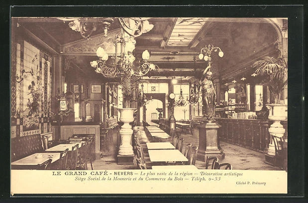 CPA Nevers, Le Grand Cafe, vue interieure