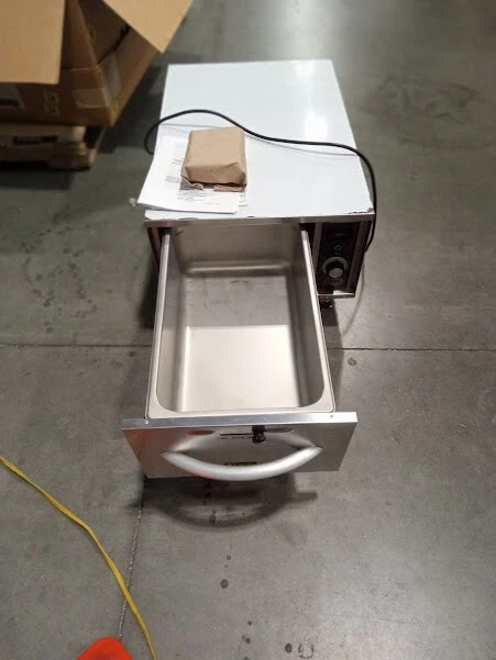 NEW in original  box Food Holding/Warming Drawer - APW Wyott Xpert series