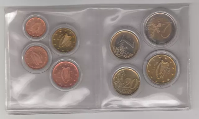 Sammlung 8 Münzen : 🇮🇪 Irland Eurosatz 1 Cent - 2 Euro 2002 (1)
