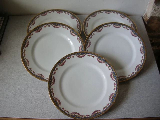 Service De Table Complet Porcelaine Ancienne, Motif Fleuri, 12 Pers, France