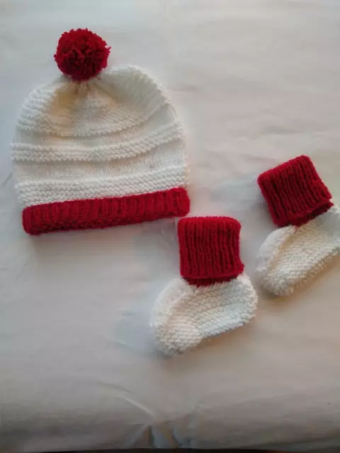 Knit Baby Hats with Pom Poms Handmade Infant Child Baby Newborn New Free Ship