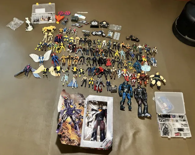 Massive MCU Marvel Legends lot figures & accessories Baf X Men Comic Con 2000s