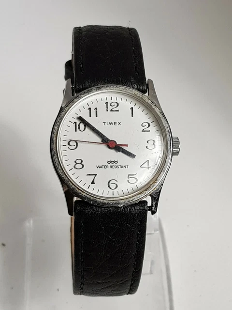 BEAUTIFUL VINTAGE 1960'S / 1970s Timex Mechanical Ladies Watch