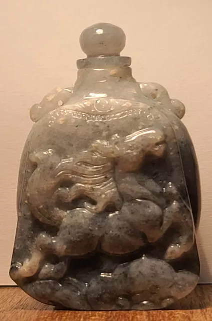 Burmese jade snuff bottle